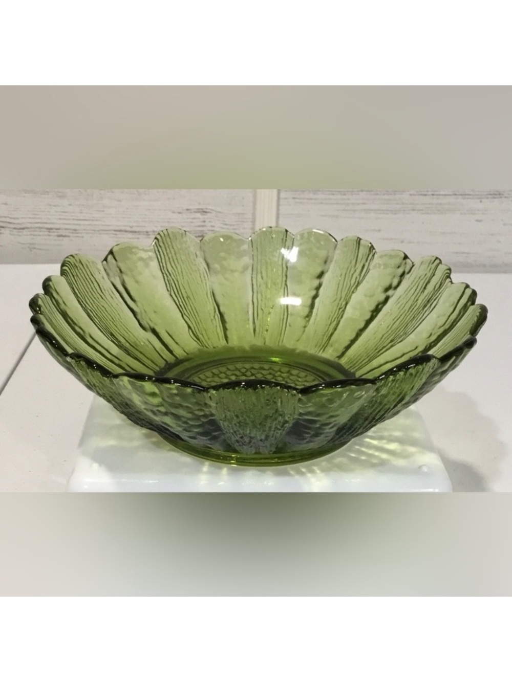 Green Decorative Glass Bowl - Home Art